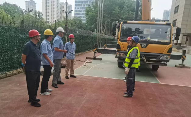 �t��������˾ȫ��������Ӗ(x��n)�W(xu��)У���ھS�޸���o��