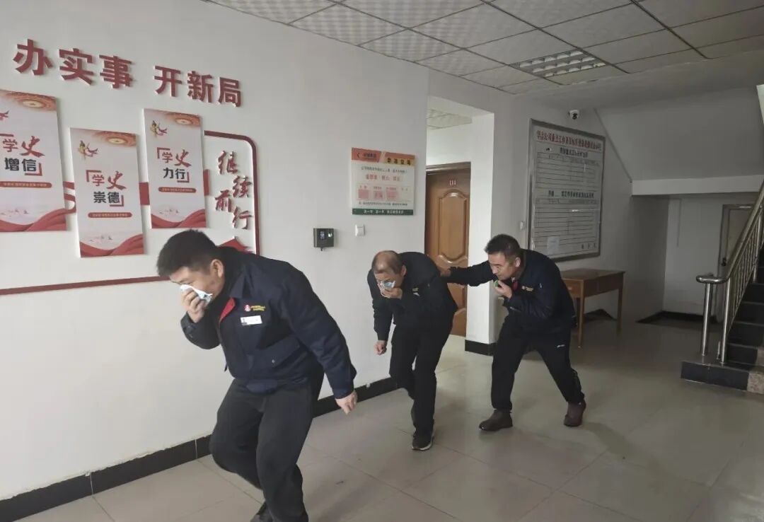 ���ΰ�ȫ���������{�o��ƽ�������Aұ��˾�_չ���������ɢ�ݾ�