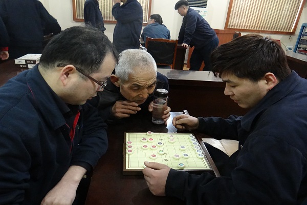 �A������Դ�ɲ����g���[Ԫ��