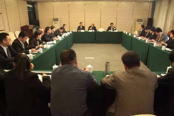 ��䓼��F(tu��n)���_(k��i)һ���ȼo(j��)�z�O(ji��n)�칤���R��(b��o)��(hu��)