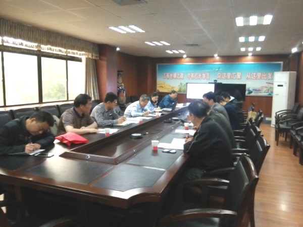 西鋼 紅光物流公司召開生產(chǎn)安全事故應(yīng)急預(yù)案 （綜合應(yīng)急預(yù)案）評(píng)審會(huì)