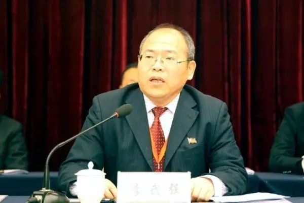 龍鋼集團(tuán)公司召開(kāi)二屆五次職工（會(huì)員）代表大會(huì)暨2017年工作會(huì)