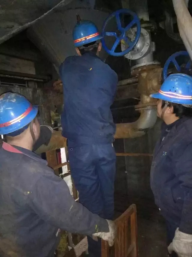 致敬，春節(jié)期間的堅守者