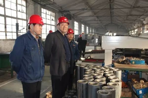 龍鋼集團(tuán)公司董事長、總經(jīng)理董銀師一行到華冶公司調(diào)研