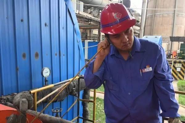 干事創(chuàng)業(yè)，就需要這樣的黨員——記龍鋼集團(tuán)“四優(yōu)”黨員吉武漢