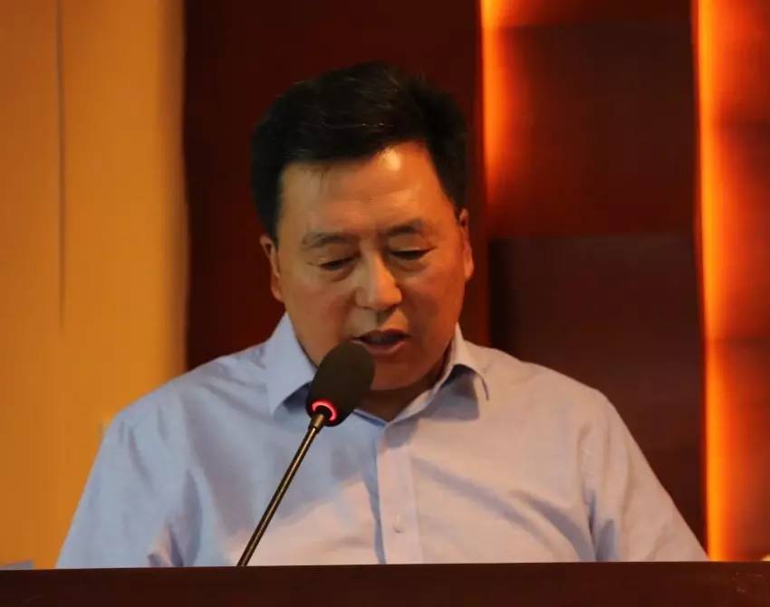 龍鋼集團(tuán)召開(kāi)大西溝礦業(yè)公司干部大會(huì)