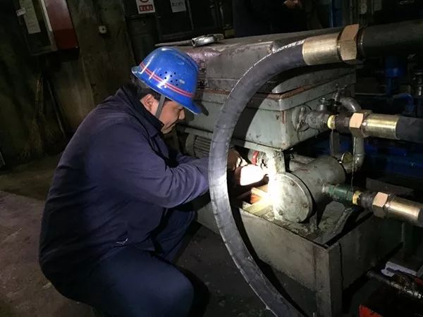 “小手術(shù)”巧治濾油機“慢性病”