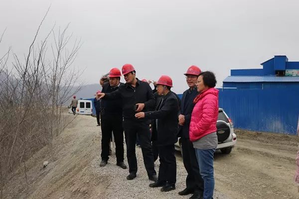 省政府領(lǐng)導(dǎo)到大西溝礦業(yè)公司調(diào)研