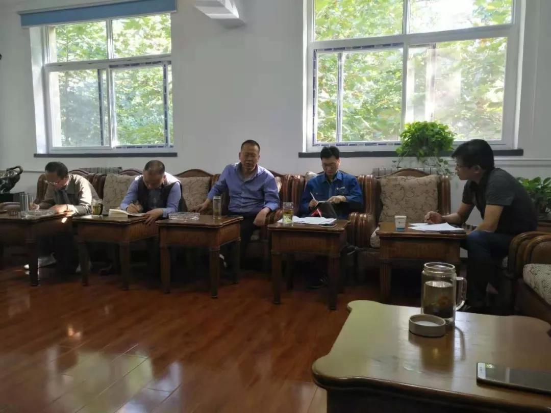 唐鑫國慶節(jié)假日到西鋼-紅光公司指導(dǎo)落實工作