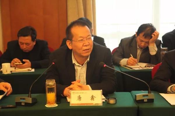 落實(shí)“高、新、實(shí)”精神 奮力推進(jìn)各項(xiàng)工作 ——龍鋼集團(tuán)召開(kāi)2月份經(jīng)濟(jì)運(yùn)行分析會(huì)