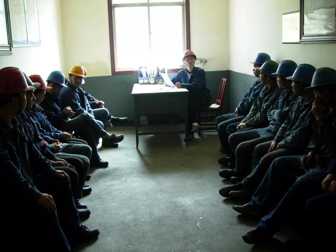 大西溝礦業(yè)公司第一選礦車(chē)間開(kāi)展乙炔泄露火災(zāi)事故應(yīng)急演練