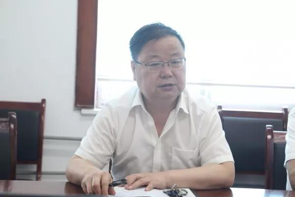 龍鋼集團公司組織機關(guān)及鋼加公司人員觀看安全警示教育系列宣傳片