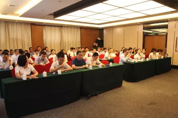 一封家書寄深情 千言萬語說安全——龍鋼集團(tuán)公司組織開展“安全家書巡回誦讀”活動(dòng)