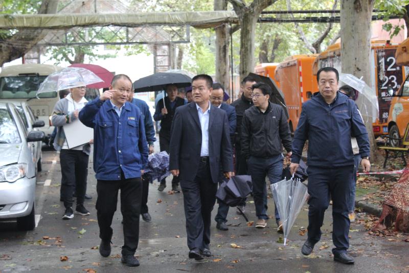 王永杰一行到西鋼、紅光物流公司調(diào)研