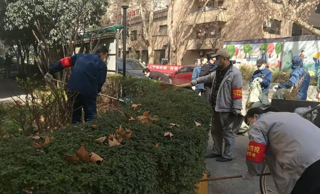 學(xué)雷鋒   戰(zhàn)疫情   穩(wěn)生產(chǎn)   龍鋼集團(tuán)在行動(dòng)