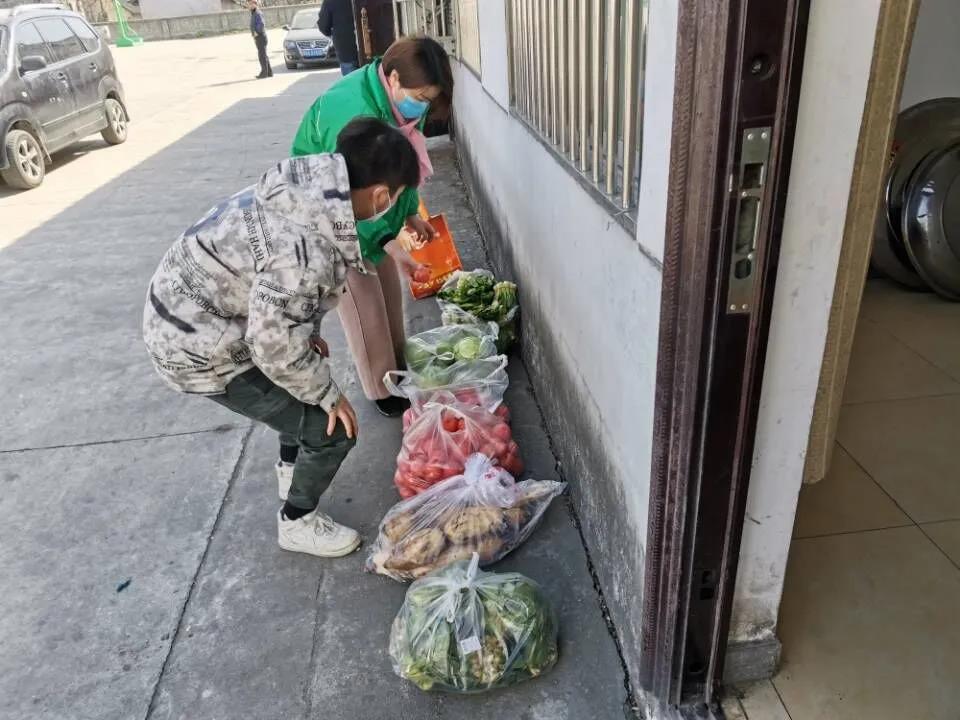 �������ǰ�ص��W��