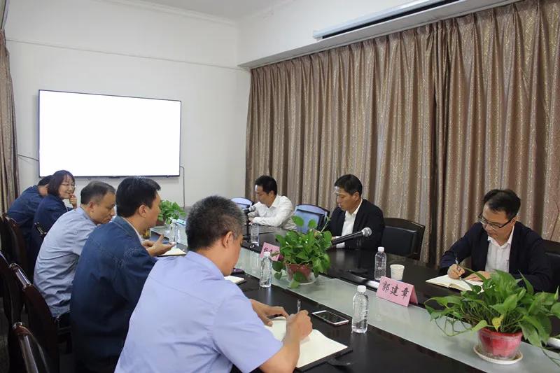 楊召朋到西鋼公司調(diào)研鋼筋網(wǎng)籠加工和土地開(kāi)發(fā)工作