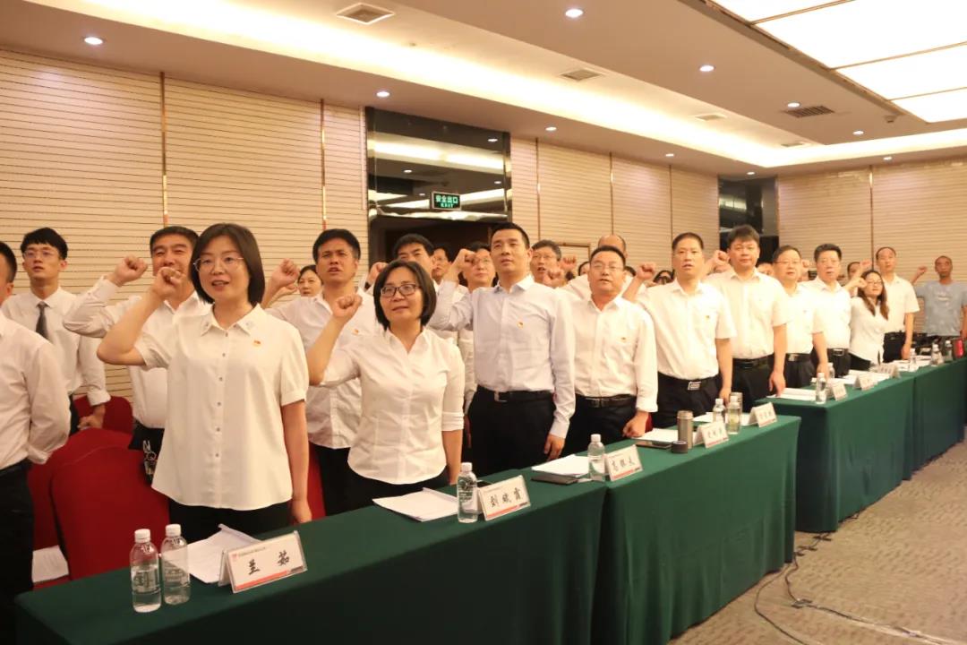 精彩對(duì)壘！龍鋼集團(tuán)舉辦黨史知識(shí)擂臺(tái)賽