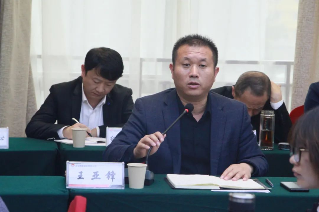 龍鋼集團(tuán)公司召開2021年第五次職工民主監(jiān)督評(píng)價(jià)會(huì)